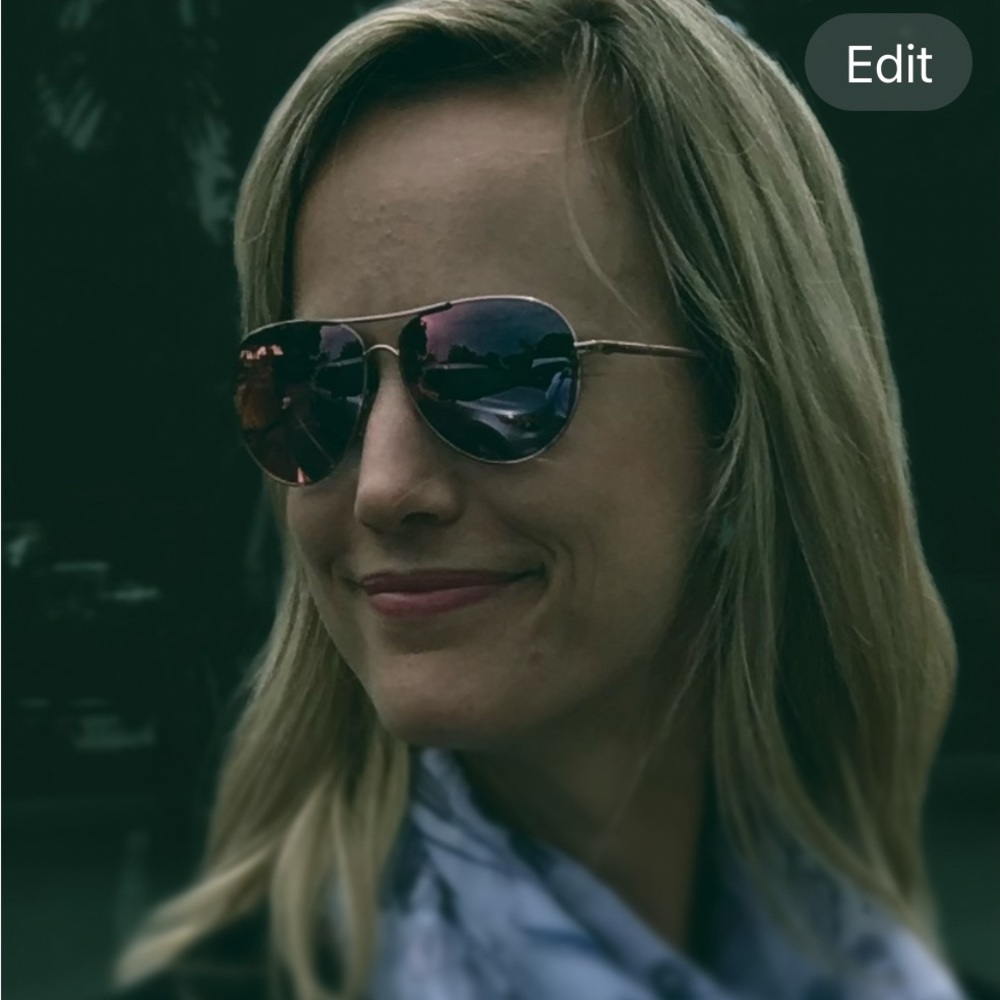 Meet your Posher, Cass